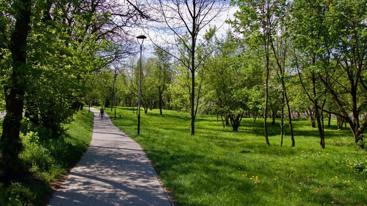 Apartament Park Lotników Krakow Bagian luar foto